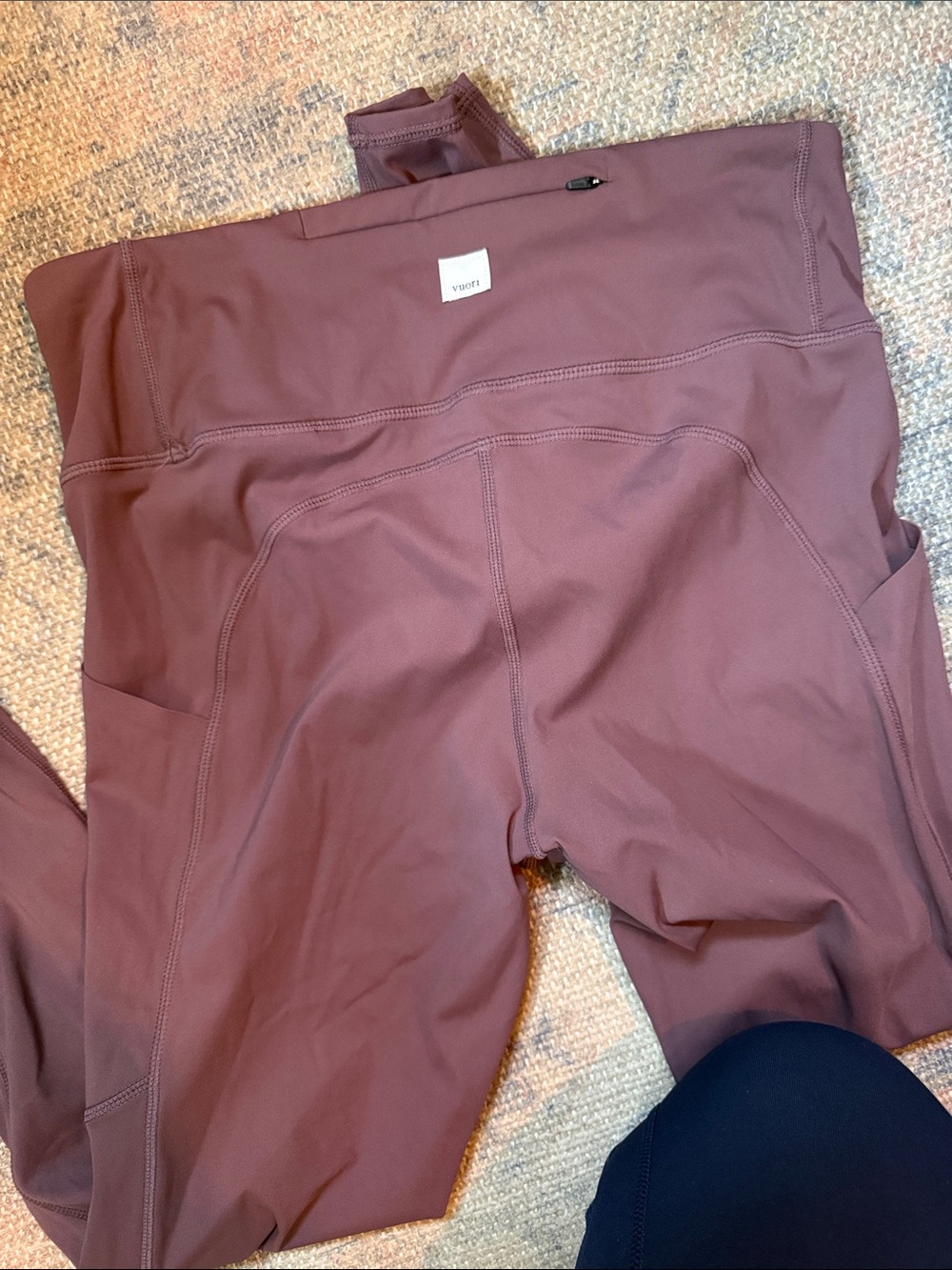 Vuori ALL THE FORM SHORT high-Waist Mauve Leggings with Pocket medium